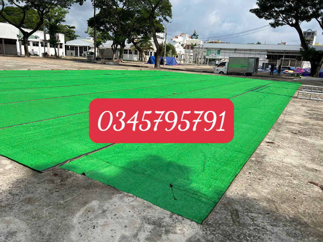 Cỏ nhân tạo một phân rưỡi 