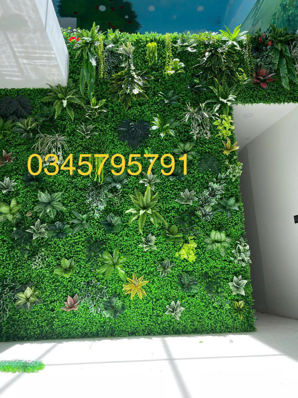 Tường cây giả điểm cành cum